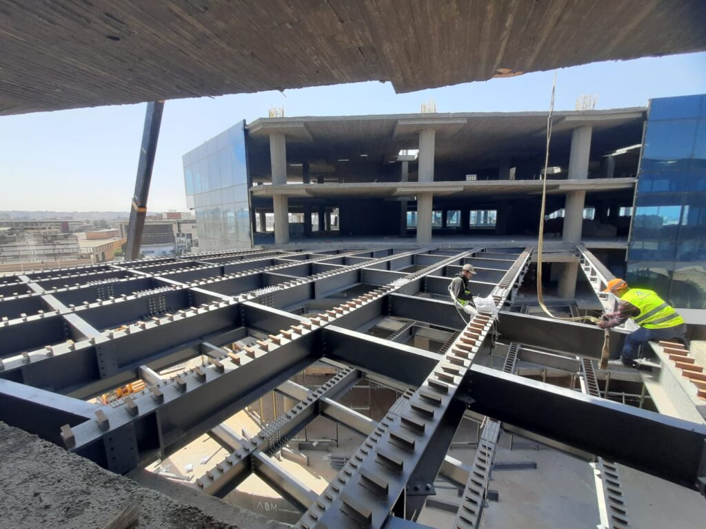 تصميم مصانع معدنية